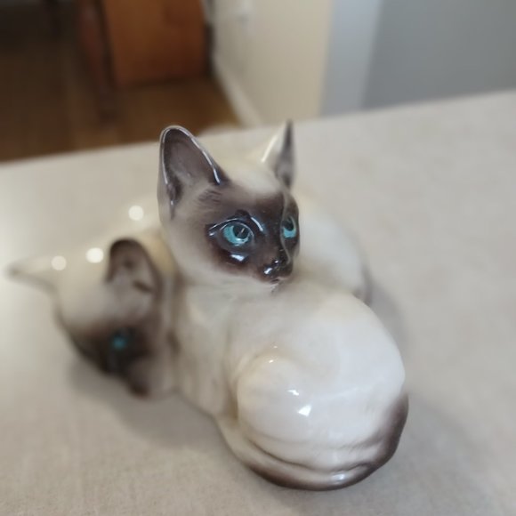 Royal Doulton Siamese cats - Picture 3 of 6